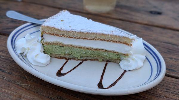 Pistachio ricotta cake