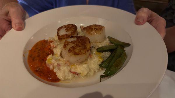 Scallops..exceptional.