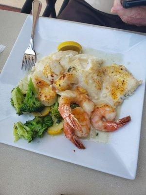 Broiled mixed seafood