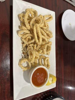 Calamari was delicious and fresh!