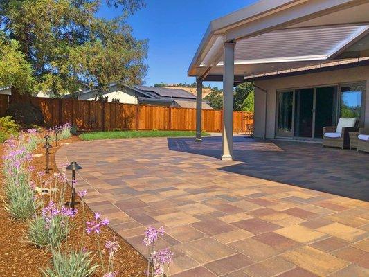 Great yard for entertaining with sun and shade seating