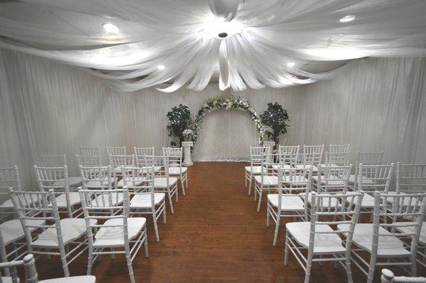 White Wedding Room in Kansas City, Missouri Northland