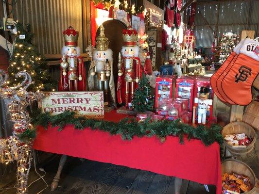 Yes, we sell Giants ornaments and nutcrackers!