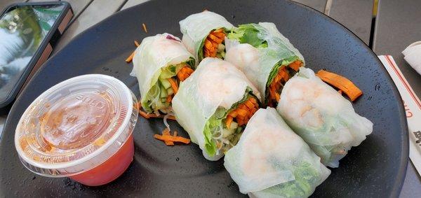 Shrimp spring rolls