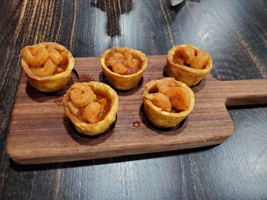 Tostones with shrimp