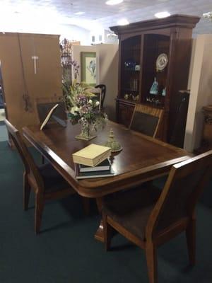 Art Deco style dining room table with 6 chairs