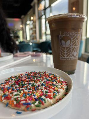 SPRINKLES COOKIE & Iced coffee