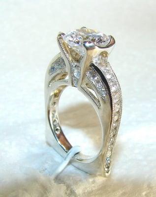 Our lead engagement ring first shown at the 2005 "Magnificent Bride" show held at the Drake Hotel in Chicago