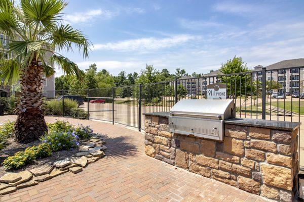 Gateway at Huntsville - Outdoor Grilling Area by the Pool