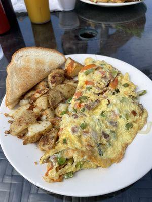 Ambler proper omelet (mushrooms swapped for green peppers)