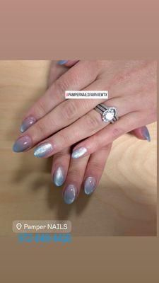 Ombre Cateye almond Nails