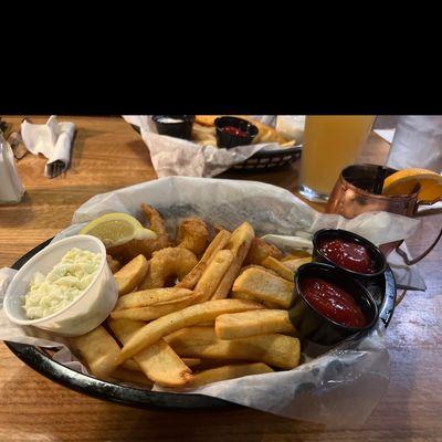 Shrimp and chips and a Kyiv mule:)