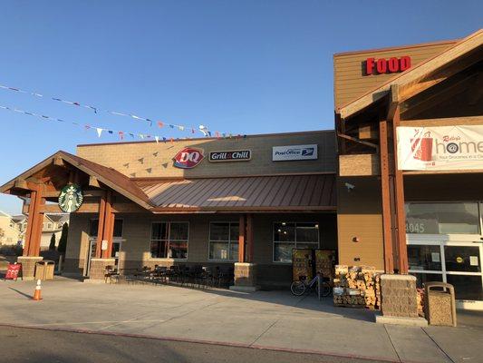 Continuation of the front of the Ridleys showing they have Starbucks, Dairy Queen, and USPS