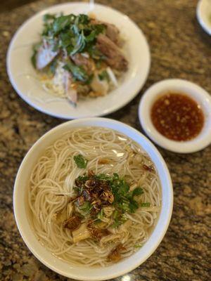 13. House Special Duck Vermicelli Noodle Soup (Bun Mang Vit)