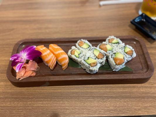 Avocado salmon roll and salmon nigiri