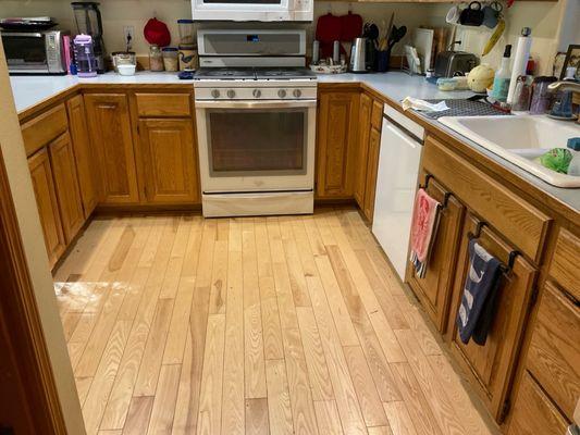 This is just part of the kitchen; the rest of the house isn't picked up at the moment/