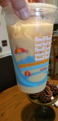 French vanilla iced coffee supposed to be 1 cream and 2 sugar! Disgusting watered cream tasting!