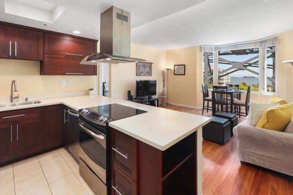 Kitchen / living / dining area @ 201 Harrison St
#409 - unit sold fully furnished to buyers