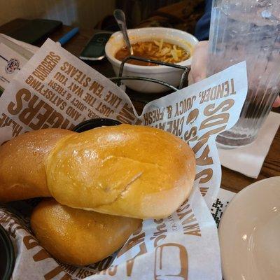 O'charley's rolls and their chicken tortilla soup