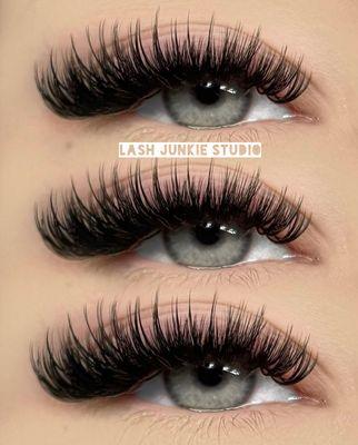 Volume wispy set of lashes