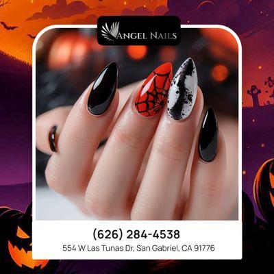 Add some fright to your fingertips with our Halloween-themed nail art! From spiders to skulls, we have it all.