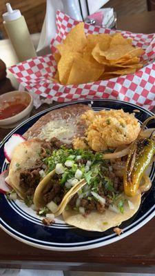 3 Lunch tacos-carne asada