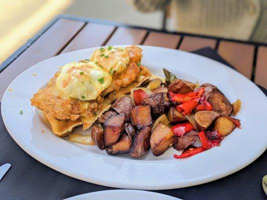 Chicken & waffles benedict