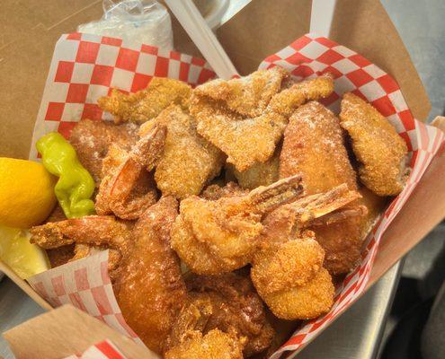 3-Way Combo (Fish, Prawns & Jumbo Chicken Wings)