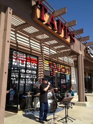 Periodically Tapp's holds sidewalk concerts for students to show their stuff.