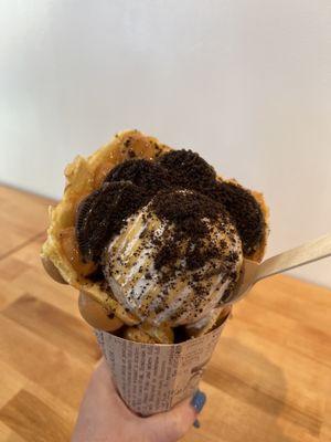 oreo factory w/caramel drizzle