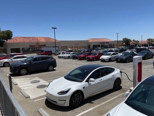 Proximity to Stater Bros grocery with bathrooms (when will Tesla stations install their own ?)