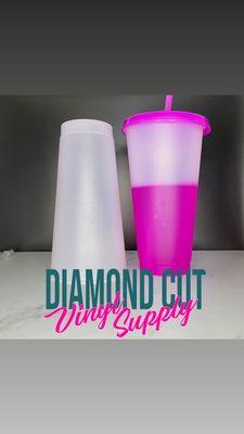 Magenta color changing cup