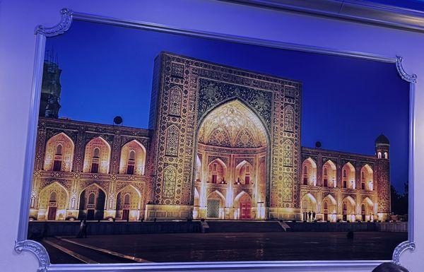 One of the wall photos of Samarkand. Now I want to visit!