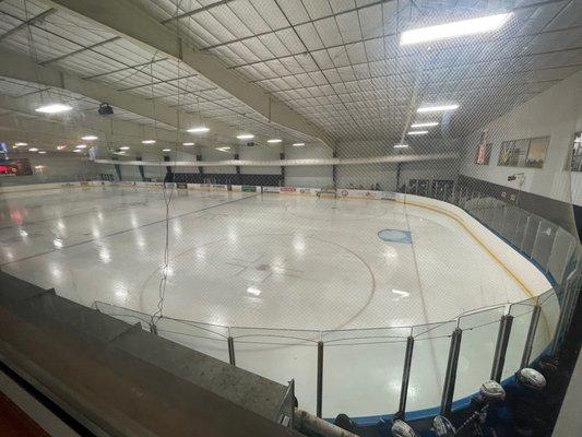 Second rink with no stands