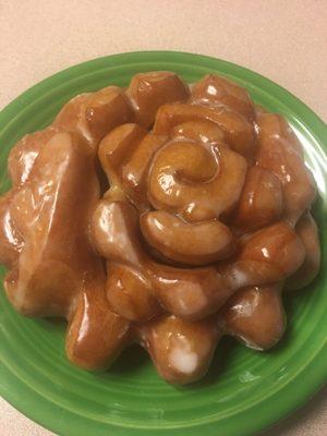 Cinnamon flower donut