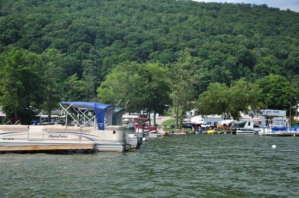 Willow Point Marina is a true full service marina offering 150 slips with summer and winter storage, gas dock and mechanic