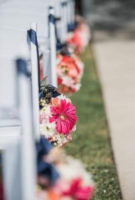 Verl & her team did a beautiful job on my wedding flowers!