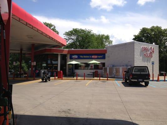 Entrance to Elysburg Sheetz