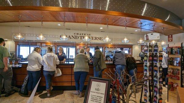 Large bar area can accommodate multiple groups at a time for tastings