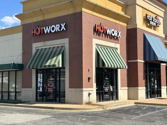 HOTWORX- Chesterfield, MO - The Valley