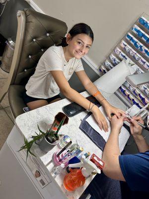 La Nails & Spa