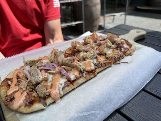 Bbq chicken flatbread