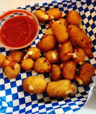 Wisconsin cheese curds