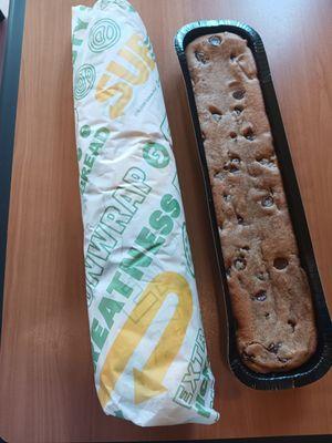 9/08/2024.  Footlong sub and chocolate chip cookie, 3.5/5 stars.