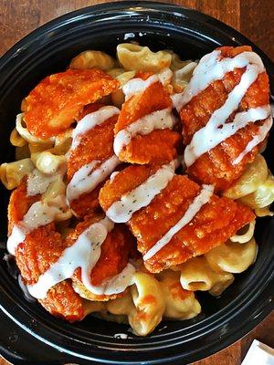 Boneless Buffalo chicken Mac and cheese