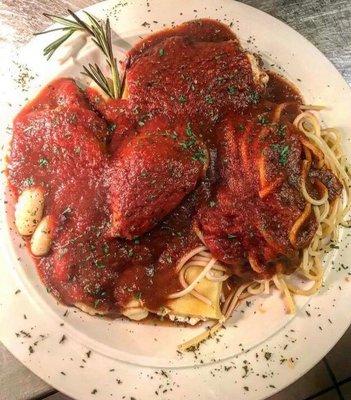 Italian sampler. Holy cow! Hope you're hungry! It's all the right pasta in one! Also comes with a salad.