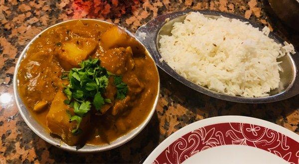 Fish Vindaloo Curry. This was good but I still prefer the creamy version Tikka Masala. I would also try it with paneer next time.