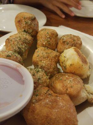 garlic knots