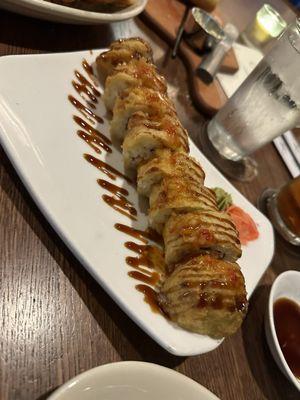 Aqua Crab Rangoon Roll