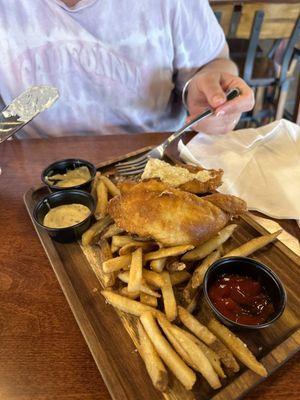 Beer battered fish & chips